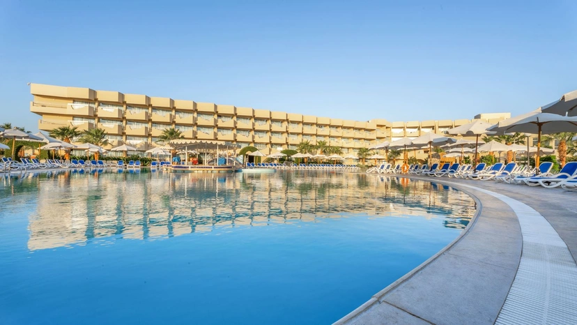 Seven Seas Jolie Bay – bazén