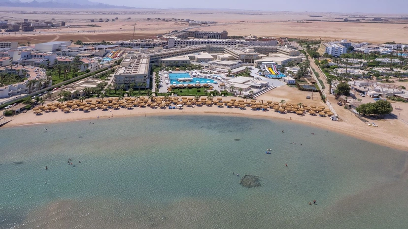 Seven Seas Jolie Bay – pláž shora