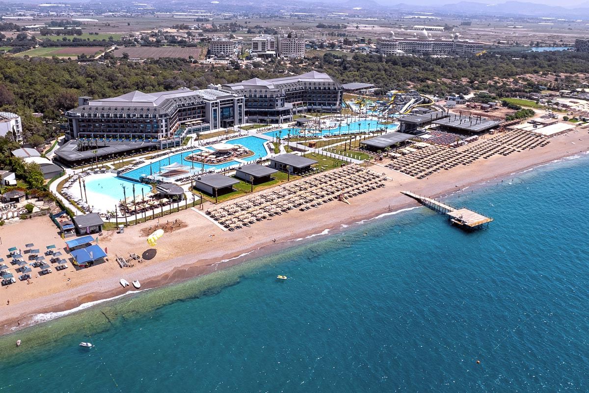 LAGO HOTEL 5*