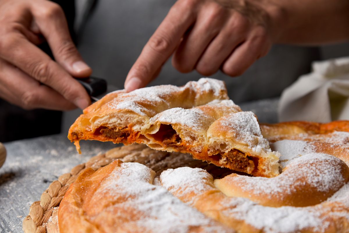 Tradiční mallorská gastronomie s ensaimadou a místními specialitami