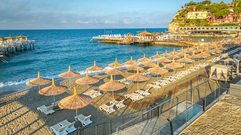 Coral Group Hotels resort u moře